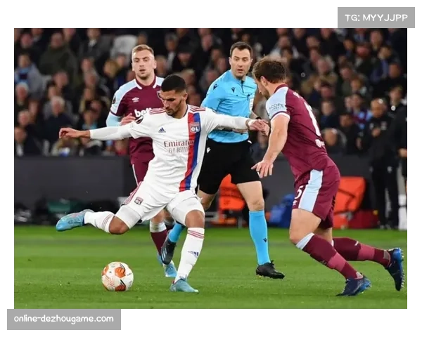 法甲激战巴黎迎战洛里昂，登贝莱出征，内维斯替补席待命